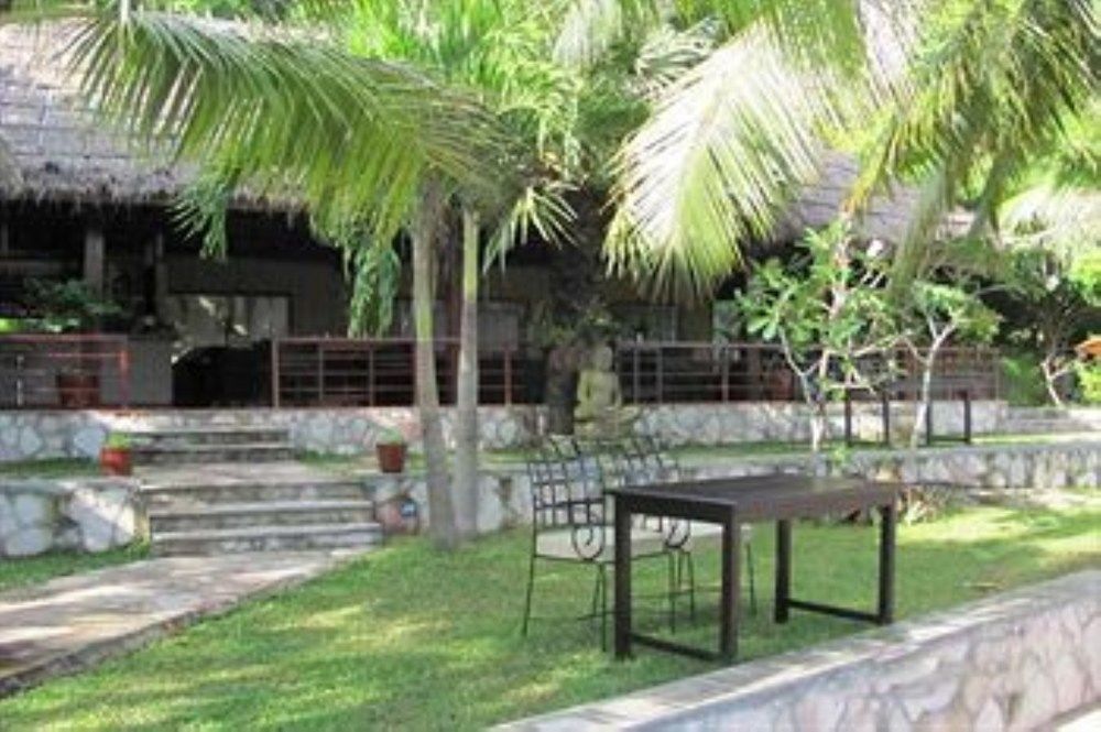 Port Hedonia Hotel Sihanoukville Exterior foto