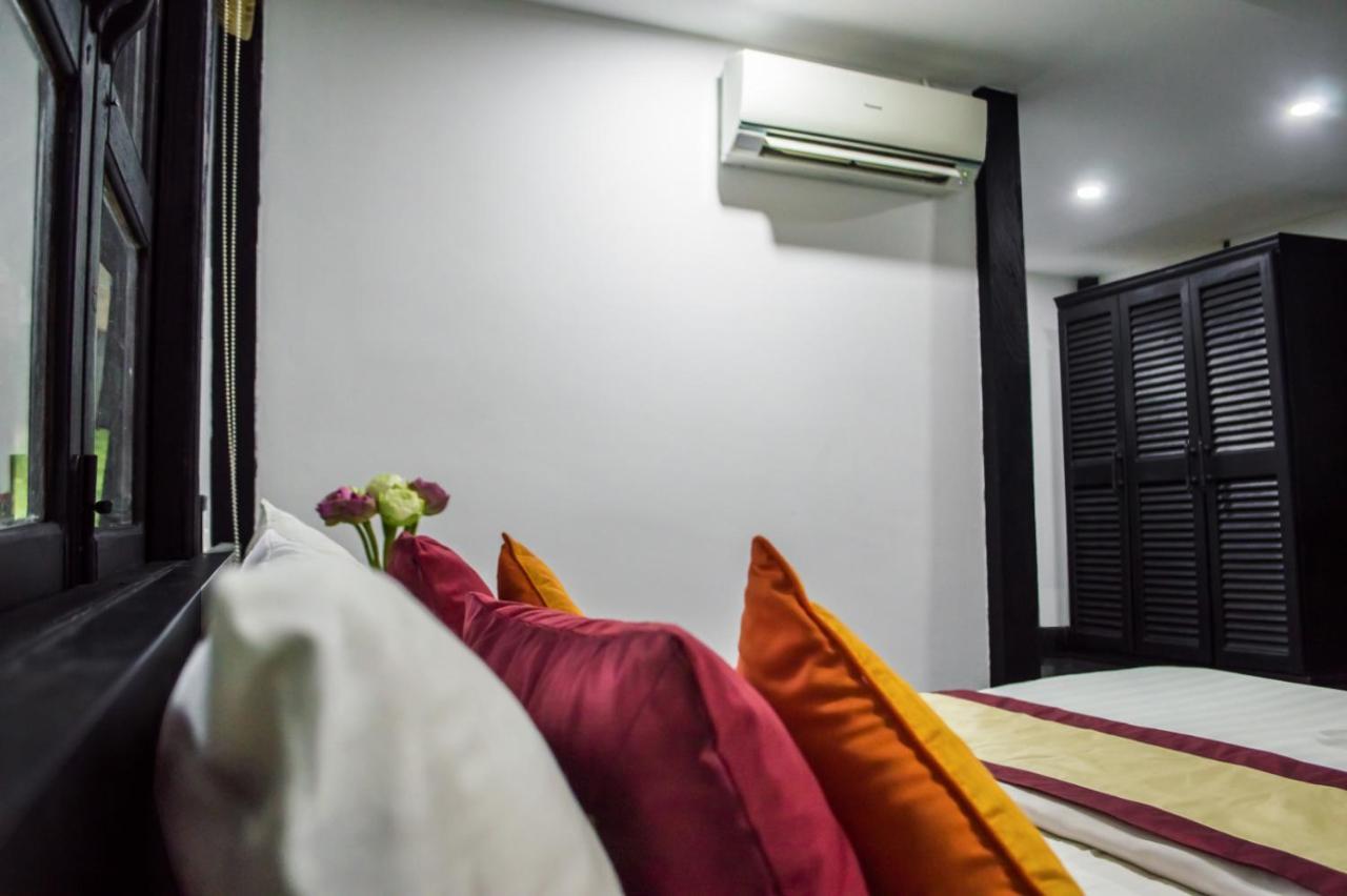 Port Hedonia Hotel Sihanoukville Exterior foto