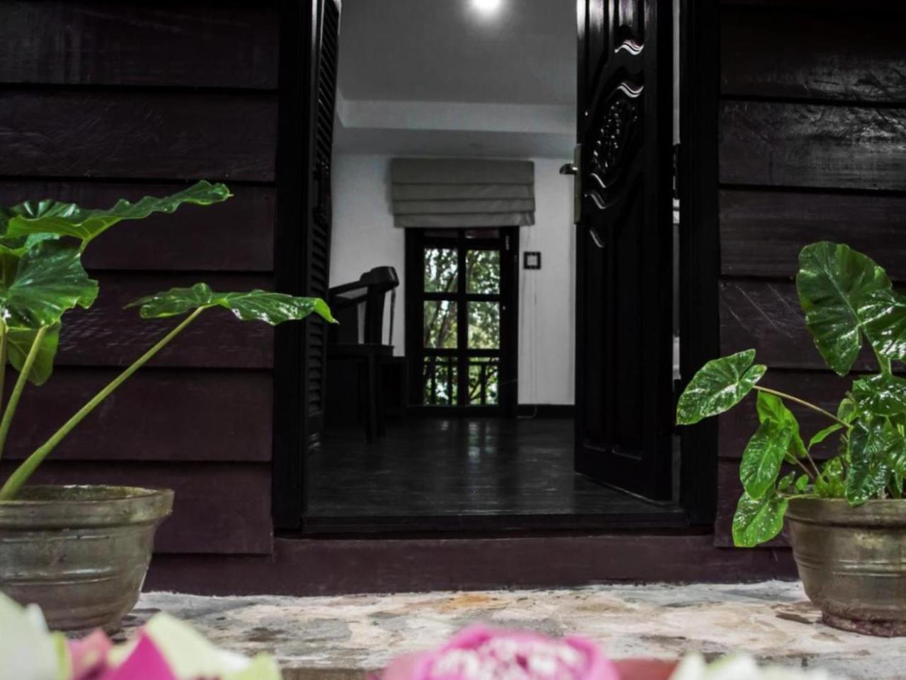 Port Hedonia Hotel Sihanoukville Exterior foto