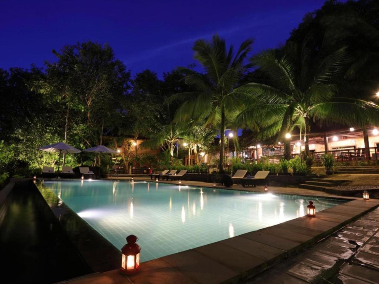 Port Hedonia Hotel Sihanoukville Exterior foto