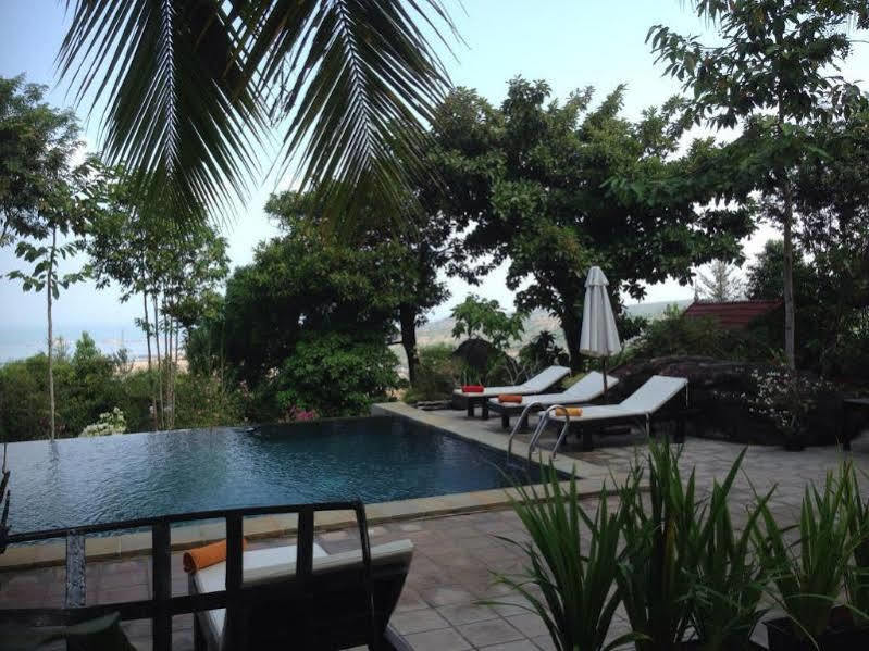 Port Hedonia Hotel Sihanoukville Exterior foto